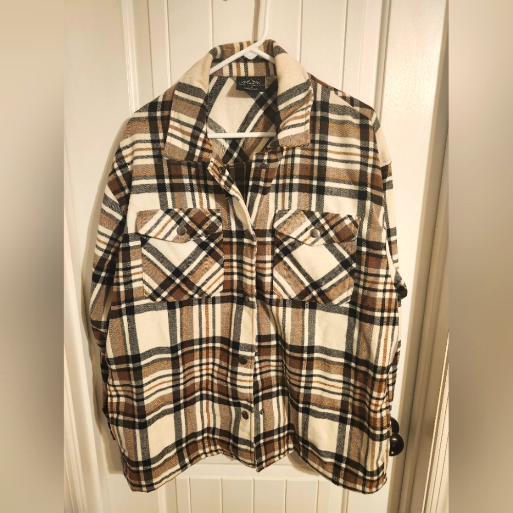 Cream and Brown Plaid Button Down Shirt. Size: L